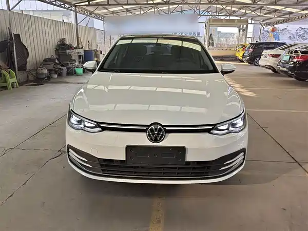 Volkswagen Golf 2023
