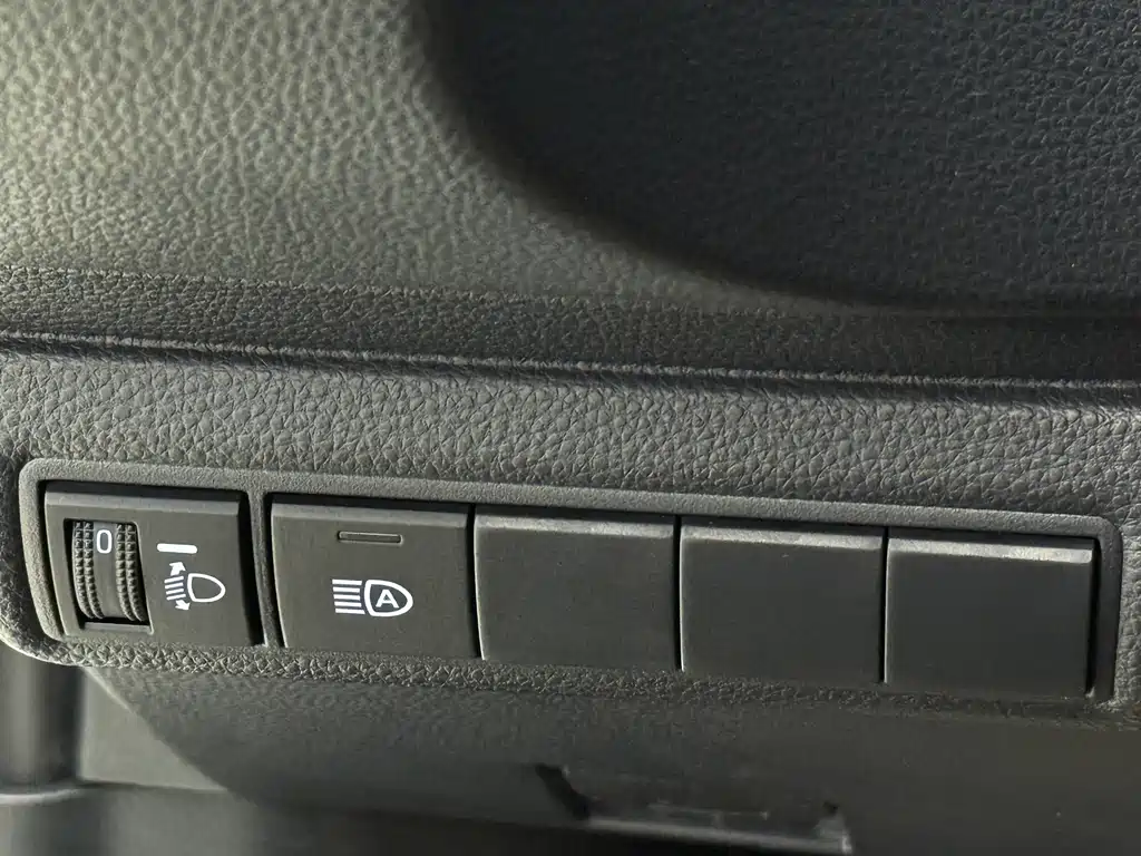 Toyota Corolla 2022 — фото 16