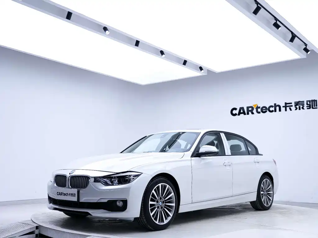BMW 3 Series 2019 — фото 8