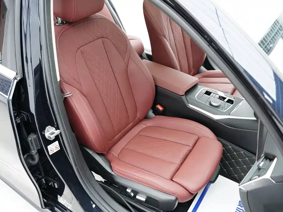 BMW 3 Series 2023 — фото 16
