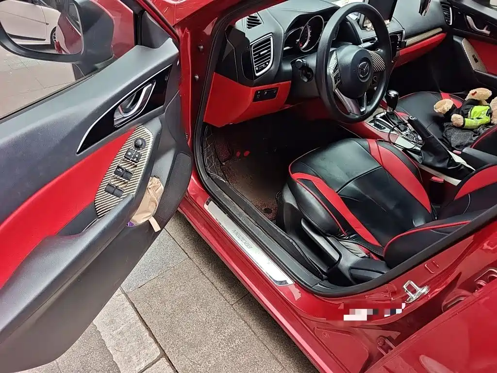 Mazda 3 Axela 2015 — фото 14
