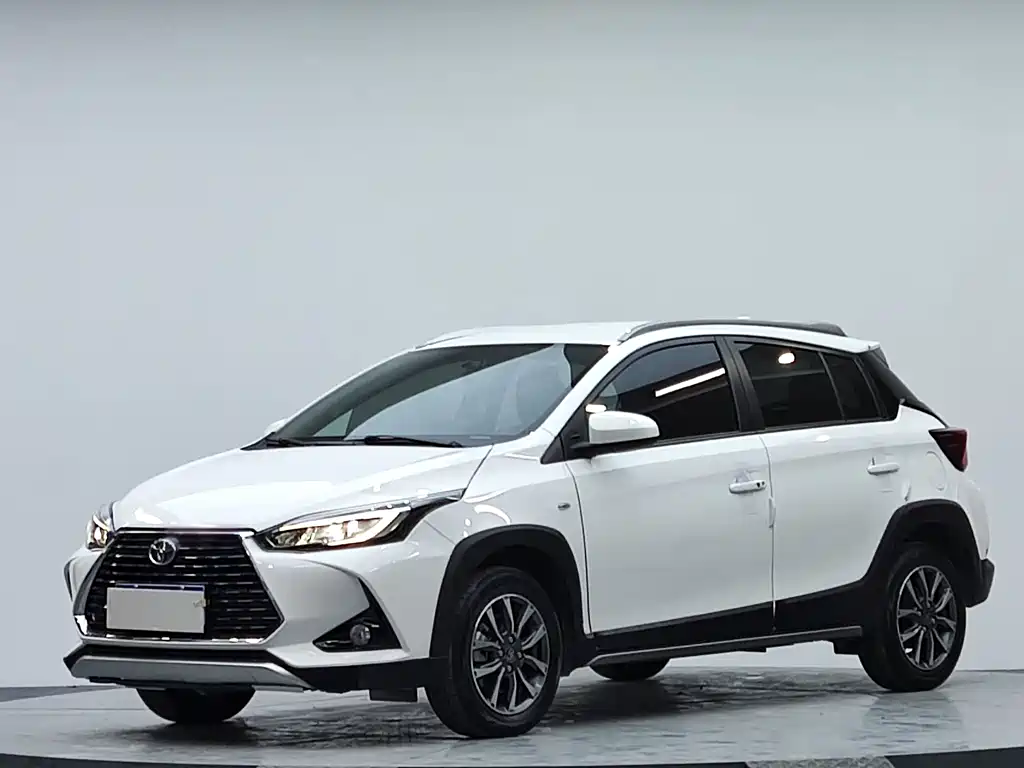 Toyota Yaris L 2022