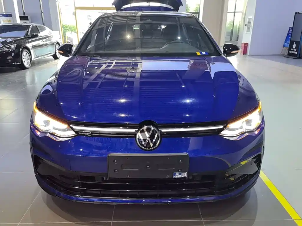 Volkswagen Golf 2021