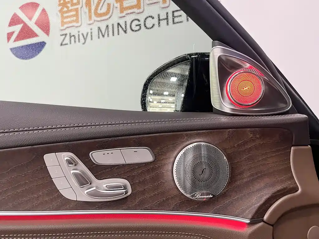 Mercedes-Benz E-Class 2023 — фото 9