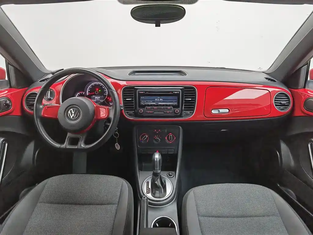 Volkswagen Beetle 2015