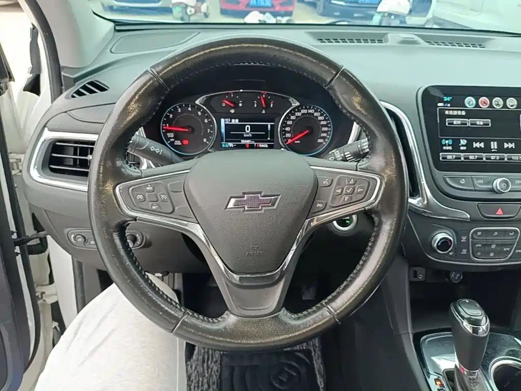 Chevrolet Equinox 2018 — фото 11