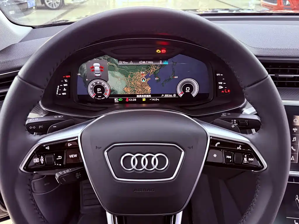 Audi A6L 2025 — фото 10