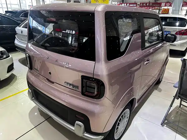 Geely Galaxy Panda 2025