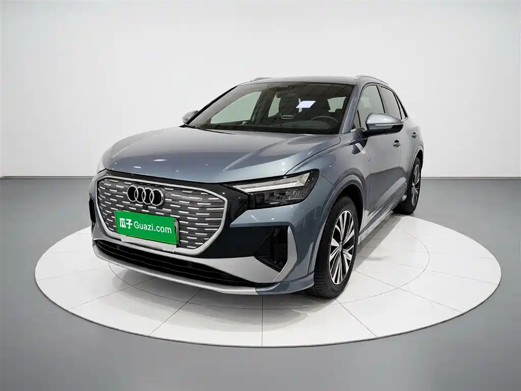 Audi Q4 e-tron 2024 — фото 2