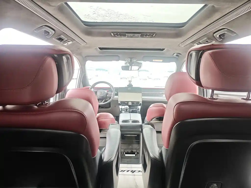 GAC Motor Trumpchi M8 2023 — фото 11