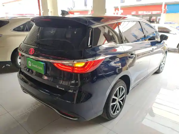 BYD Song MAX 2017