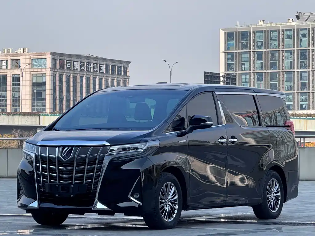 Toyota Alphard 2023 — фото 2
