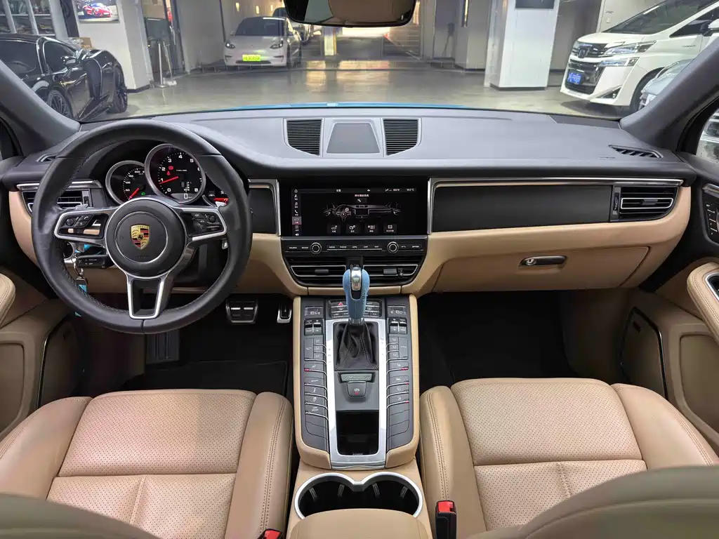 Porsche Macan 2021 — фото 15
