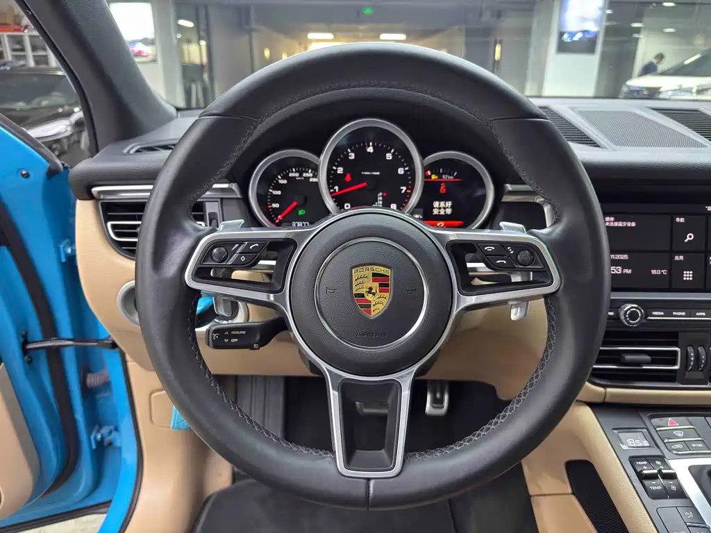 Porsche Macan 2021 — фото 7