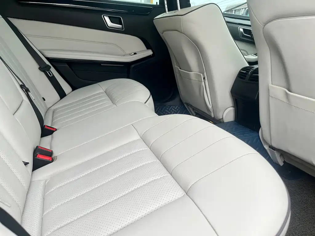 Mercedes-Benz E-Class 2014 — фото 14