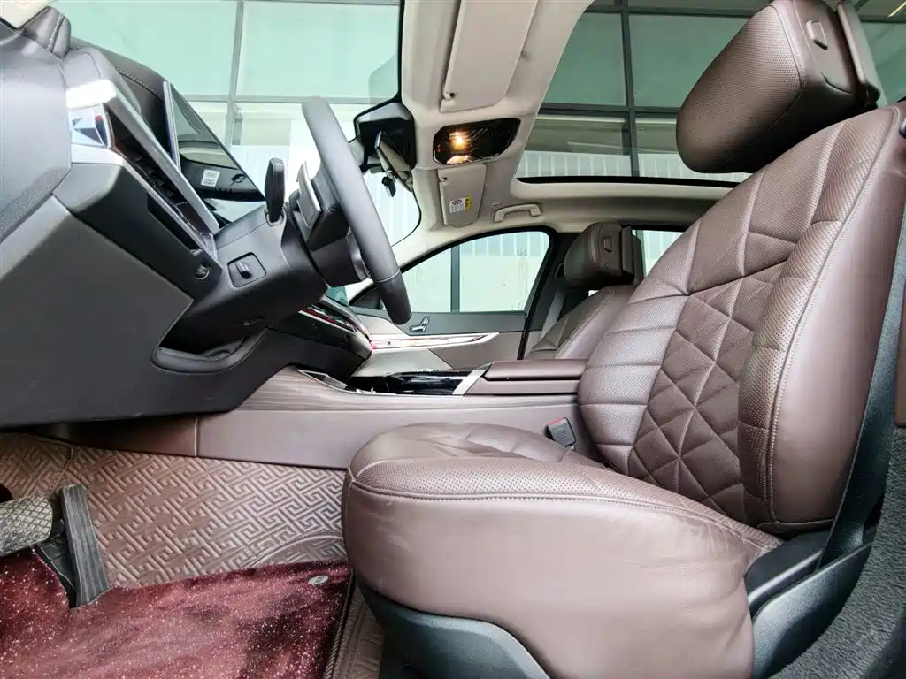 BMW 7 Series 2024 — фото 11