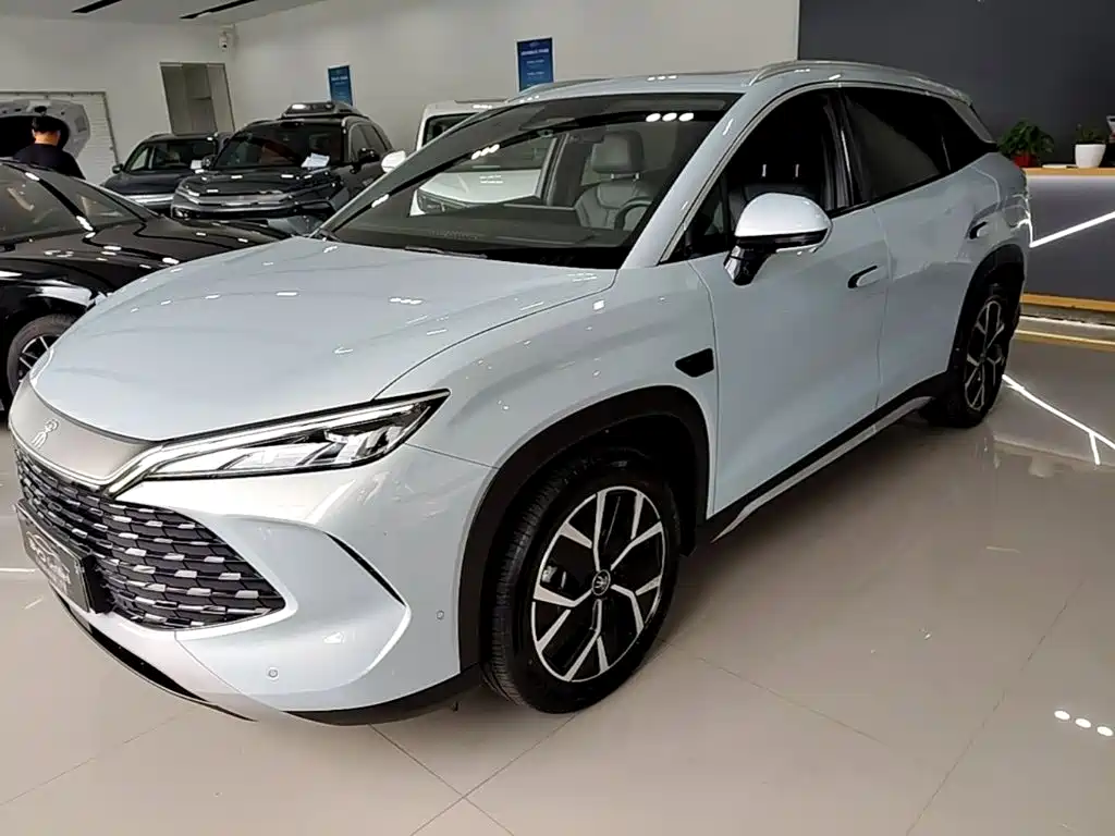 BYD Song L DM-i 2025 — фото 2