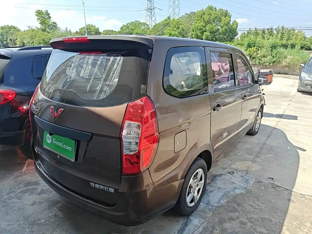 Wuling Hongguang 2018 — фото 7