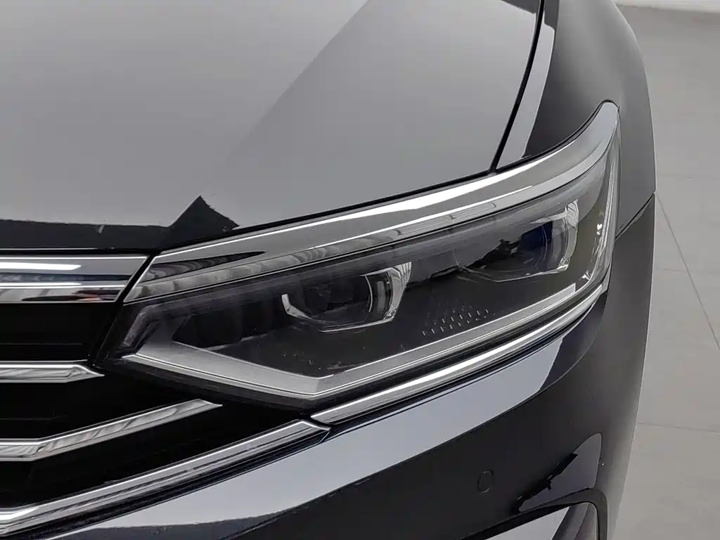 Volkswagen Magotan PHEV 2023 — фото 7