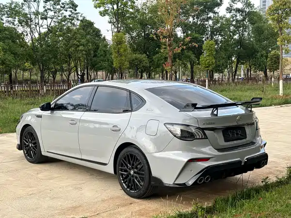 MG MG6 2025