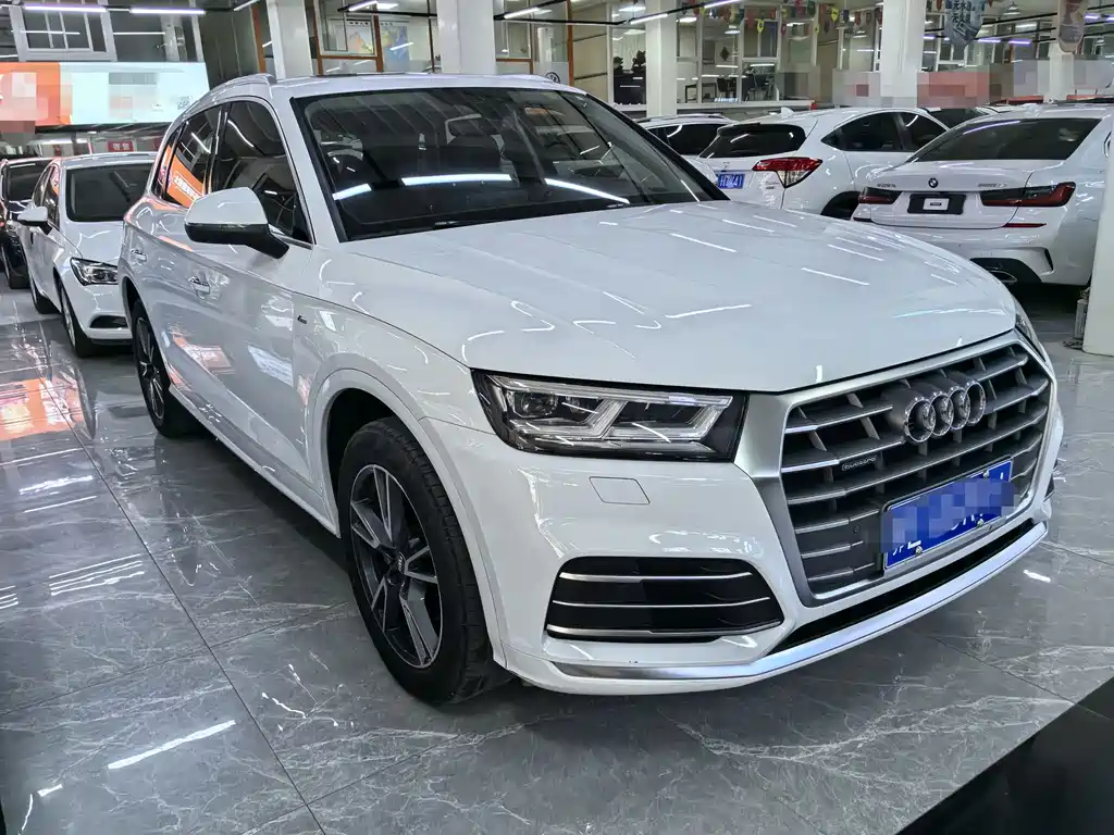 Audi Q5L 2020 — фото 3