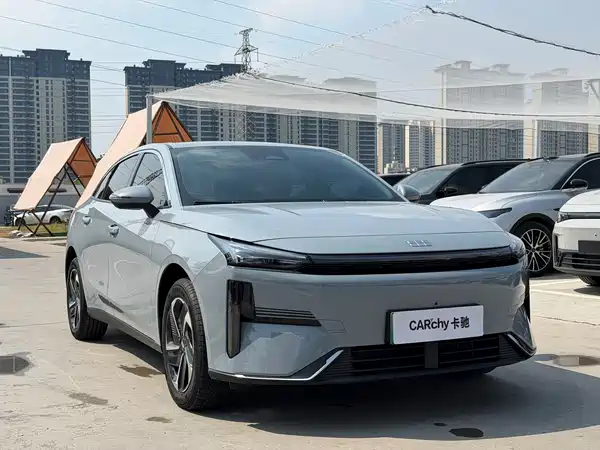 Geely Galaxy L6 2026