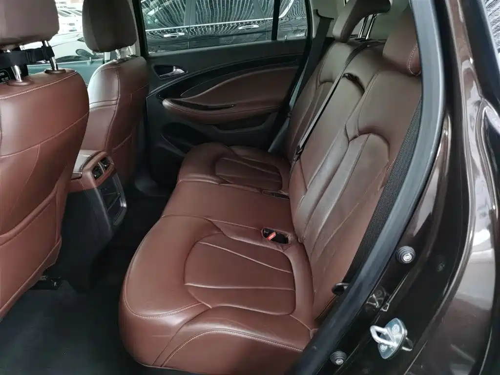 Buick Envision Plus 2021 — фото 17