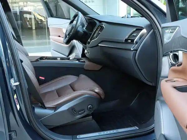 Volvo XC90 2022