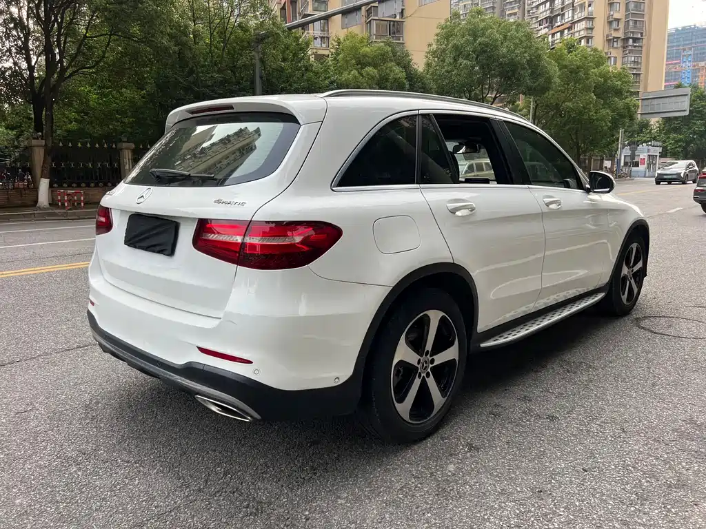 Mercedes-Benz GLC 2018 — фото 12