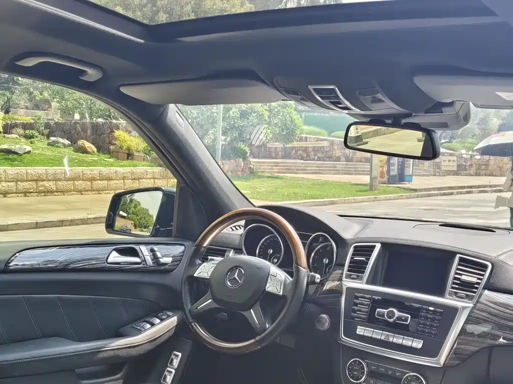Mercedes-Benz GL-Class 2014 — фото 19