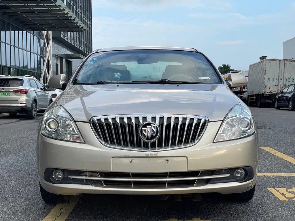 Buick Excelle 2013