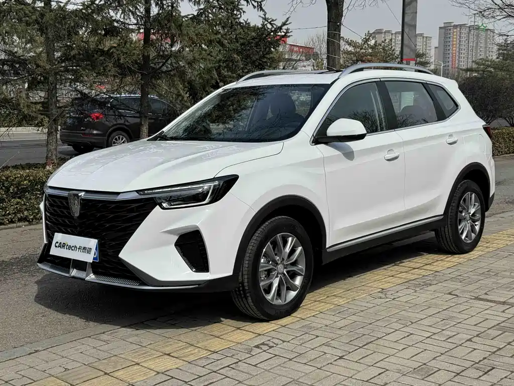 Roewe RX5 2026 — фото 1