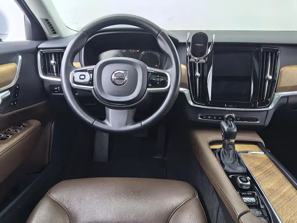 Volvo S90 2020 — фото 10