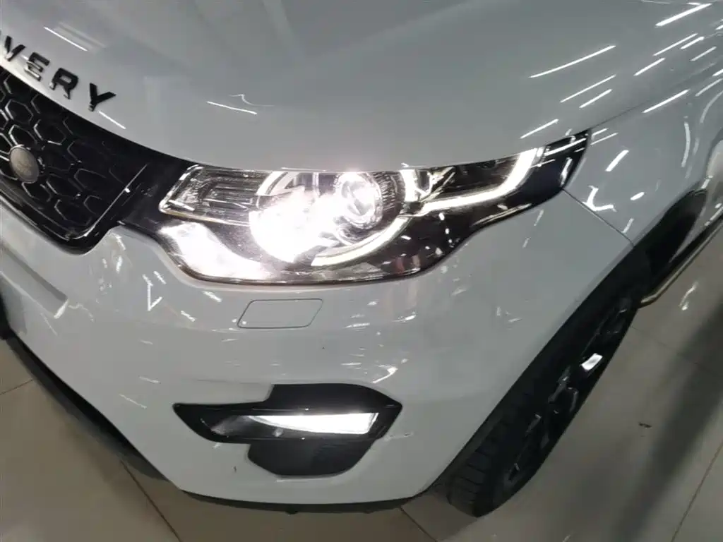 Land Rover Discovery Sport 2017 — фото 24
