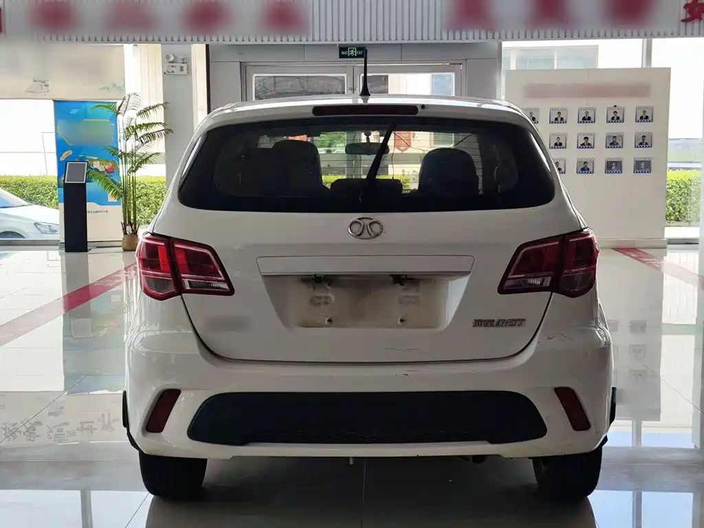 BAIC Senova D20 2015