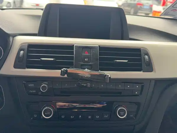 BMW 3 Series 2015
