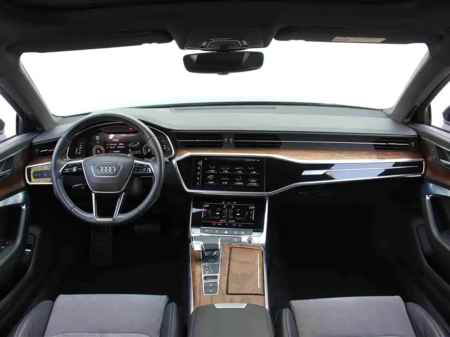 Audi A6L 2021 — фото 16