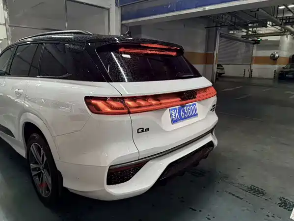 Audi Q6 2024
