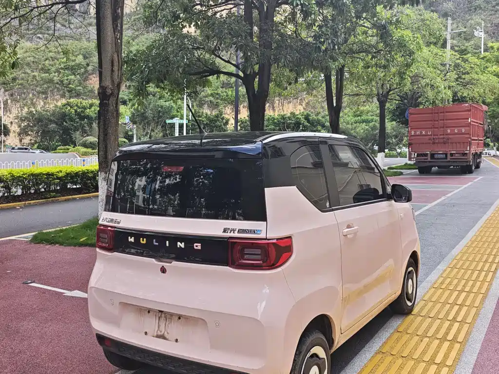 Wuling MINIEV 2023