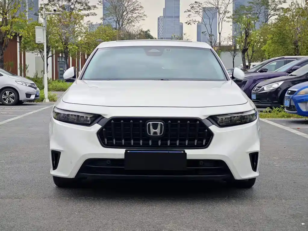 Honda Inspire 2024 — фото 2