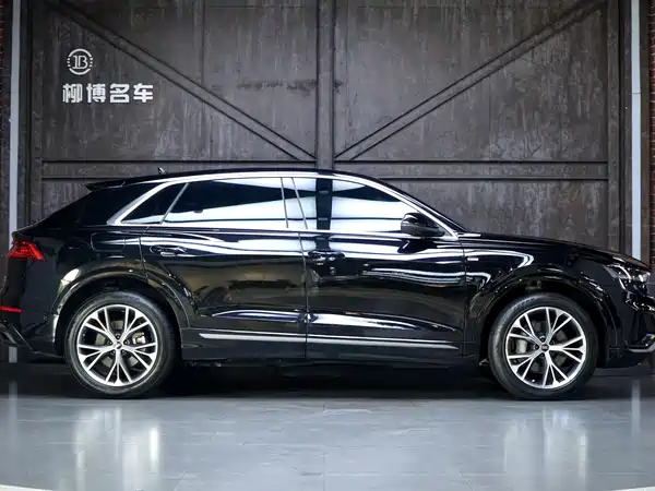 Audi Q8 2023