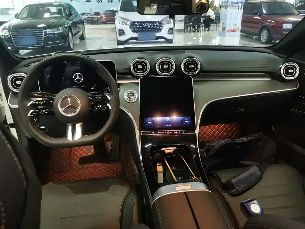 Mercedes-Benz C-Class 2023 — фото 10