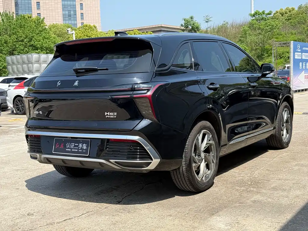 Hongqi HS3 PHEV 2024 — фото 4