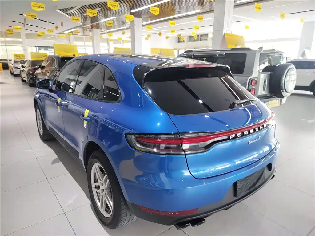 Porsche Macan 2019 — фото 23