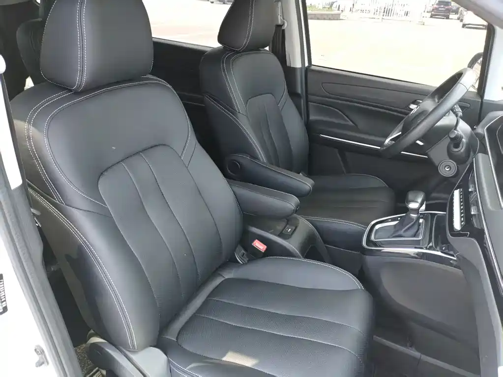GAC Trumpchi M6 2022 — фото 18