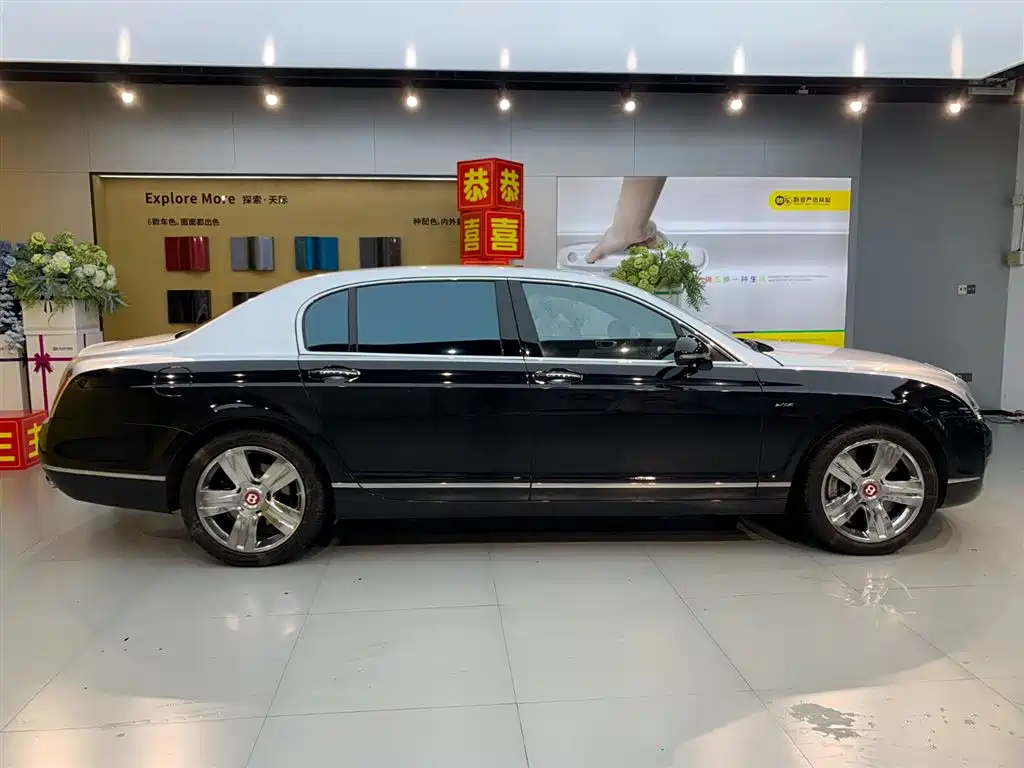 Bentley Flying Spur 2013 — фото 9