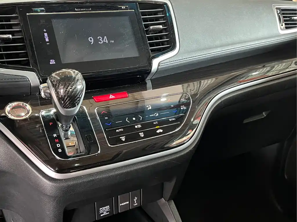 Honda Odyssey 2018 — фото 11