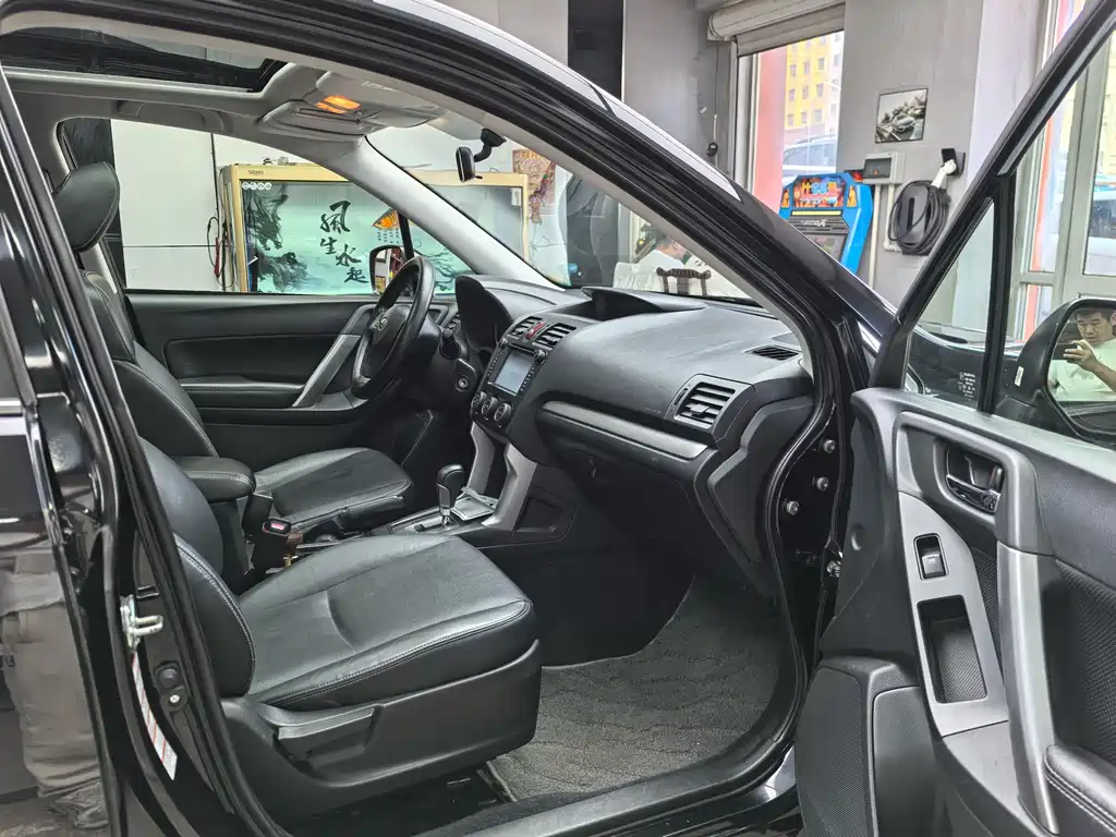 Subaru Forester 2014 — фото 11
