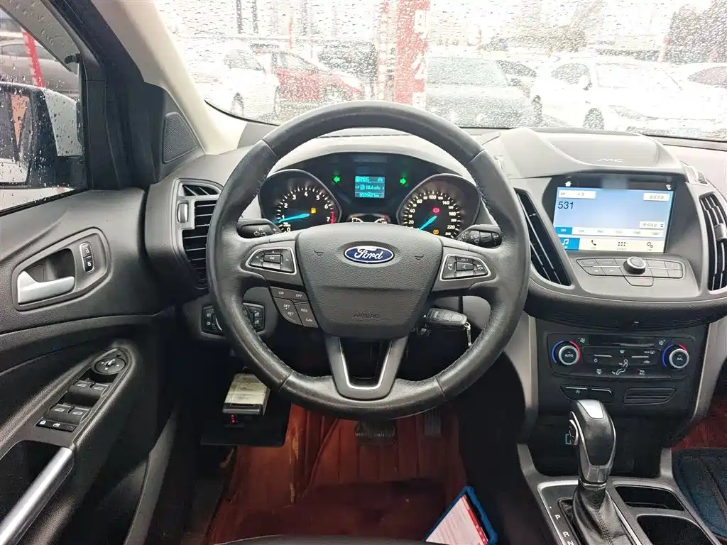 Ford Kuga 2021 — фото 11