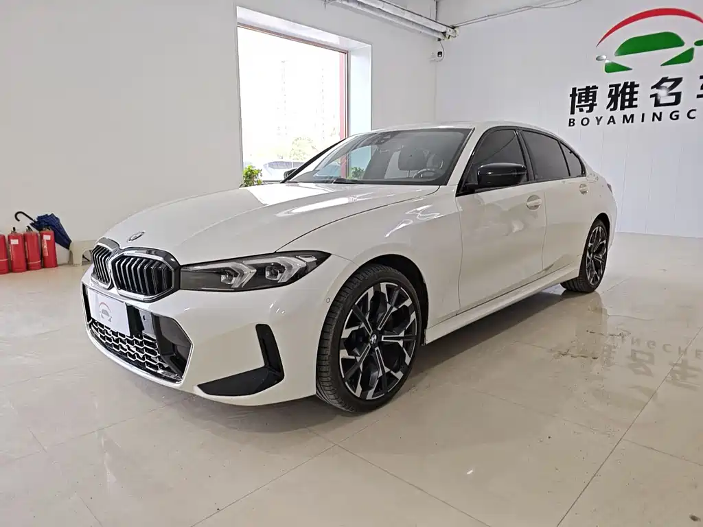BMW 3 Series 2025 — фото 1